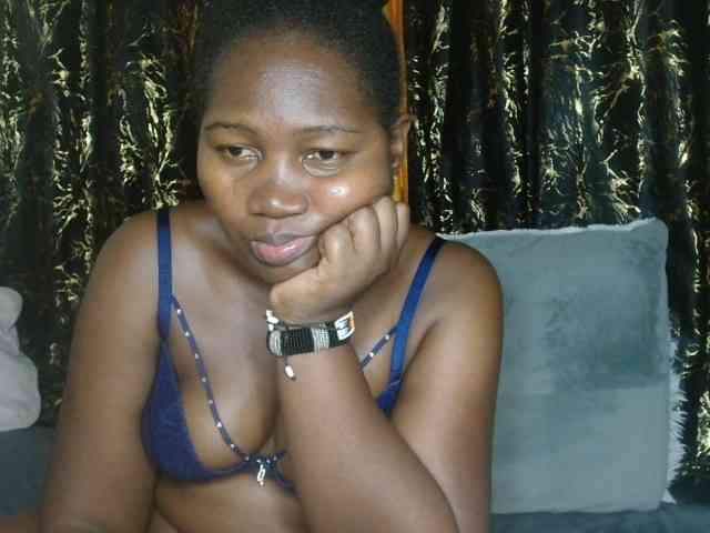 Sexxy-pretty24 webcam