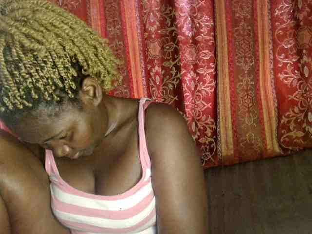 Sexxy-pretty24 webcam