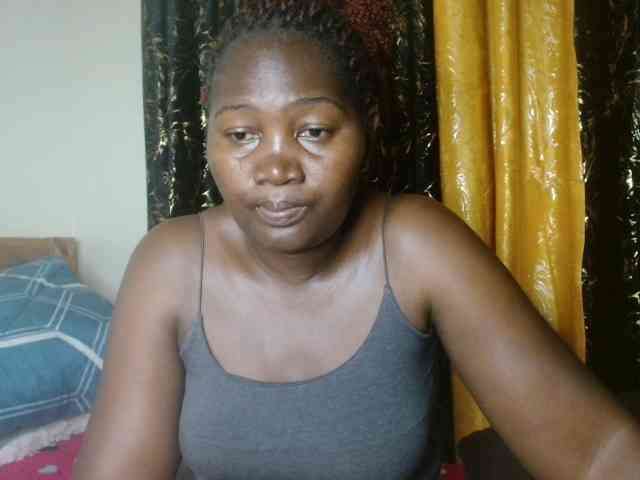 Sexxy-pretty24 webcam