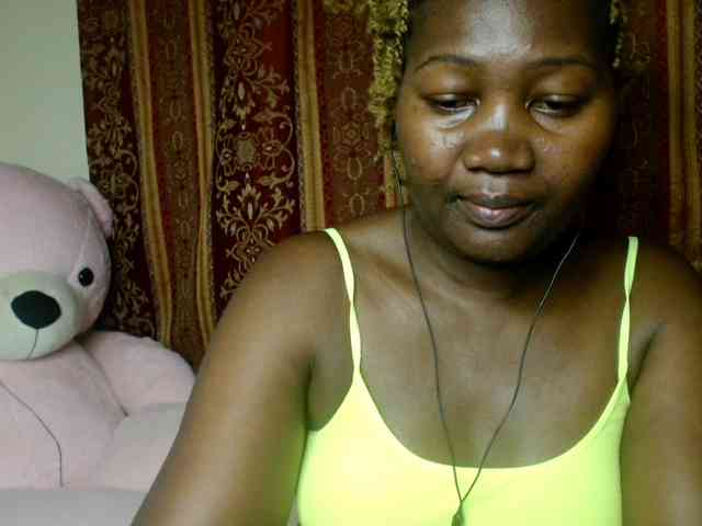 Sexxy-pretty24 webcam