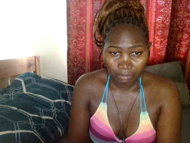 Sexxy-pretty24 webcam