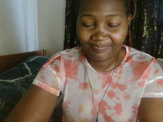 Sexxy-pretty24 webcam