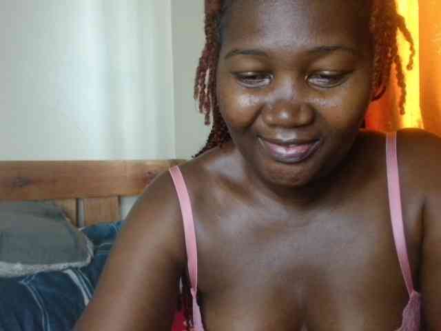 Sexxy-pretty24 webcam