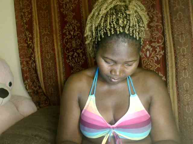 Sexxy-pretty24 webcam