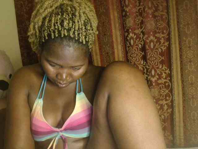 Sexxy-pretty24 webcam