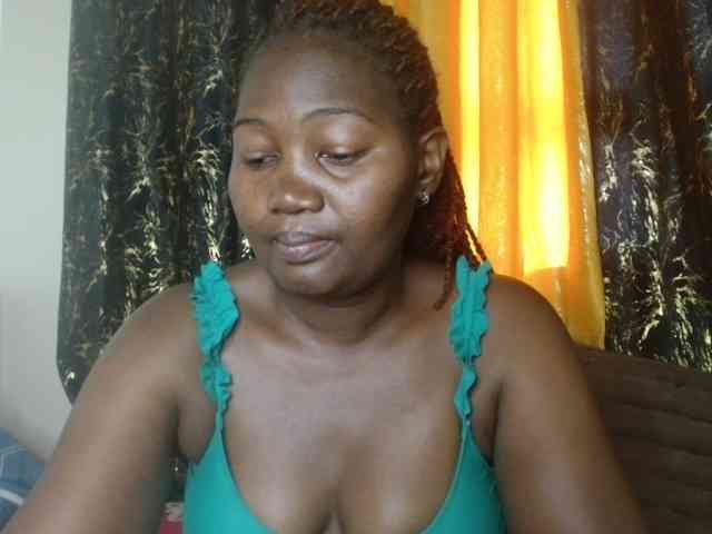 Sexxy-pretty24 webcam