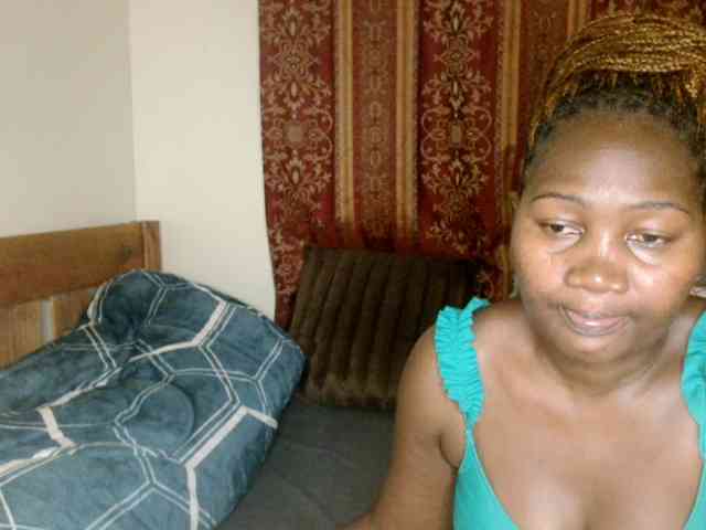 Sexxy-pretty24 webcam