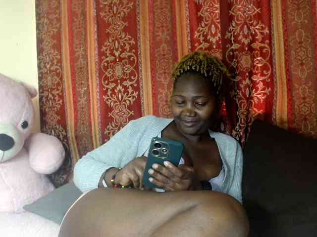 Sexxy-pretty24 webcam