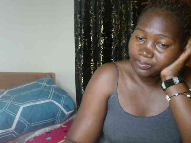 Sexxy-pretty24 webcam