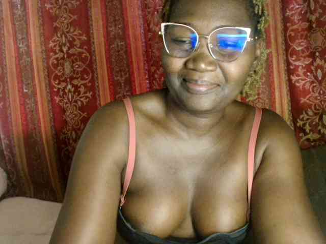 Sexxy-pretty24 webcam