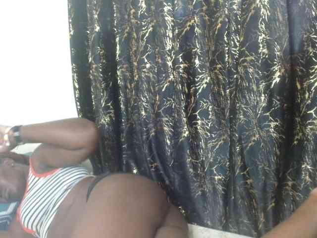 Sexxy-pretty24 webcam