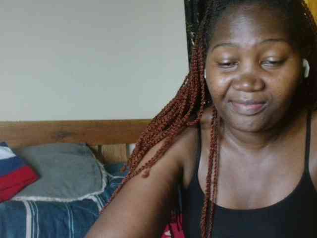 Sexxy-pretty24 webcam