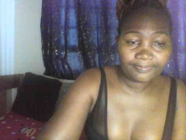 Sexxy-pretty24 webcam