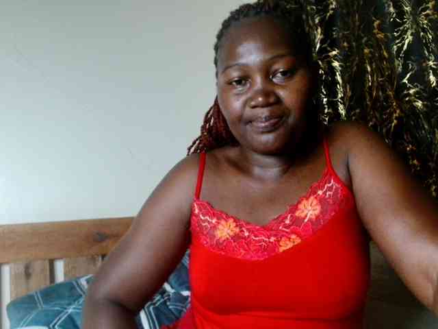 Sexxy-pretty24 webcam