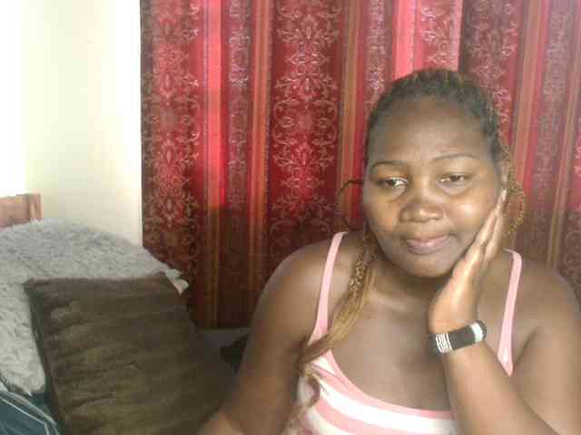 Sexxy-pretty24 webcam