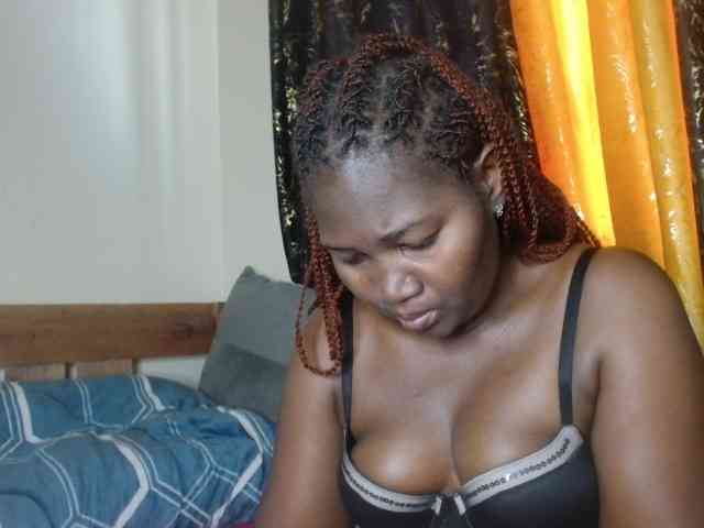 Sexxy-pretty24 webcam