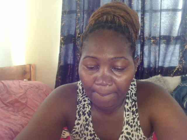 Sexxy-pretty24 webcam