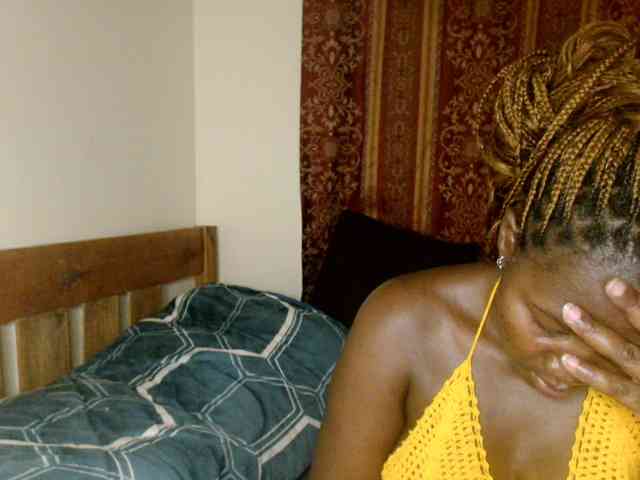 Sexxy-pretty24 webcam