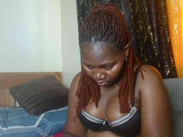 Sexxy-pretty24 webcam