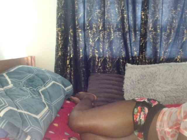 Sexxy-pretty24 webcam