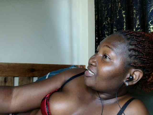 Sexxy-pretty24 webcam