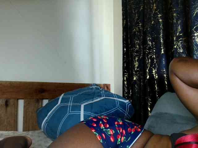 Sexxy-pretty24 webcam