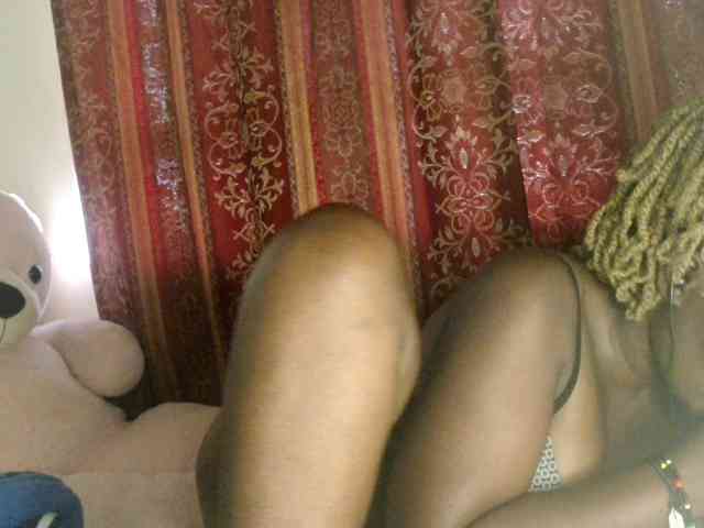 Sexxy-pretty24 webcam