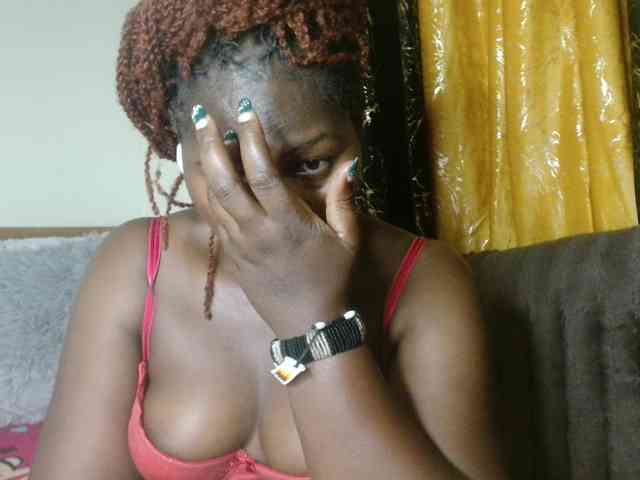 Sexxy-pretty24 webcam