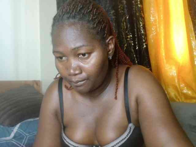 Sexxy-pretty24 webcam