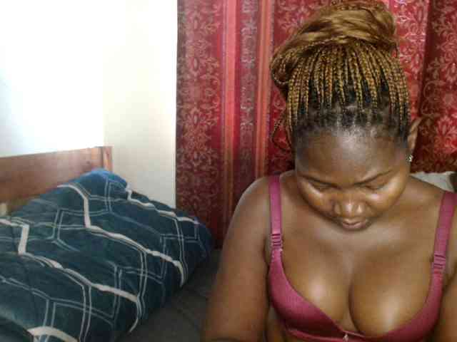 Sexxy-pretty24 webcam