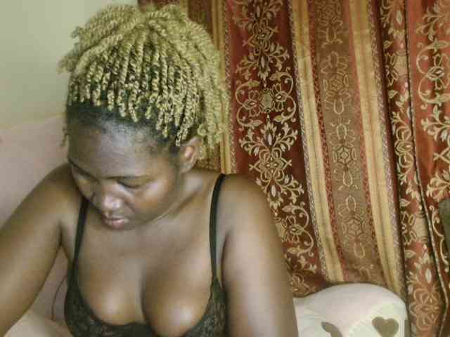 Sexxy-pretty24 webcam
