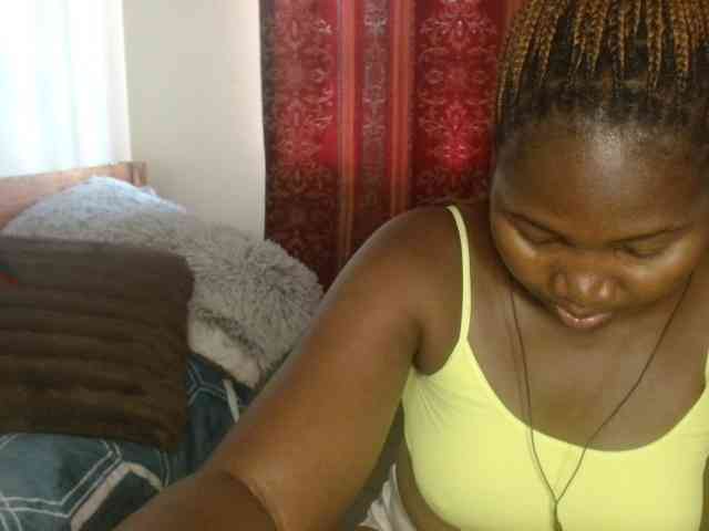 Sexxy-pretty24 webcam