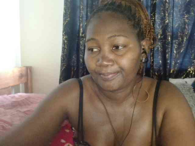 Sexxy-pretty24 webcam