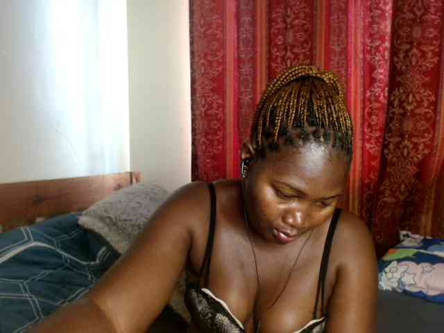 Sexxy-pretty24 webcam