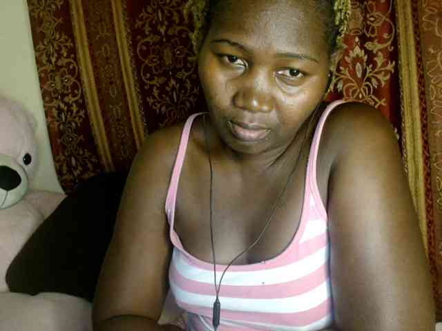 Sexxy-pretty24 webcam