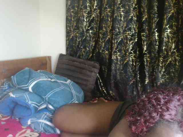 Sexxy-pretty24 webcam