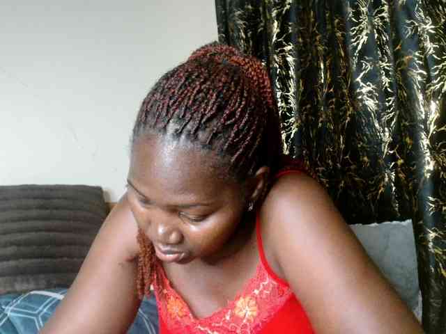 Sexxy-pretty24 webcam