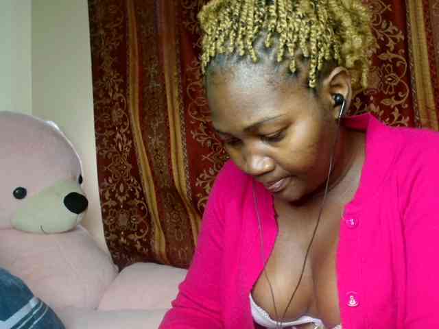 Sexxy-pretty24 webcam