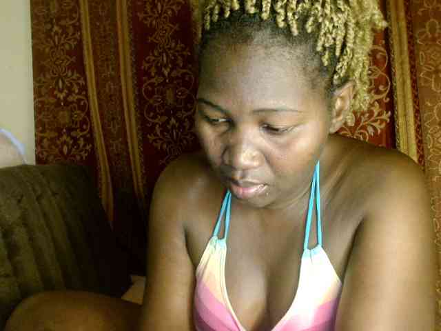 Sexxy-pretty24 webcam