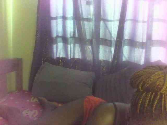 Sexxy-pretty24 webcam