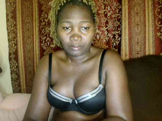 Sexxy-pretty24 webcam