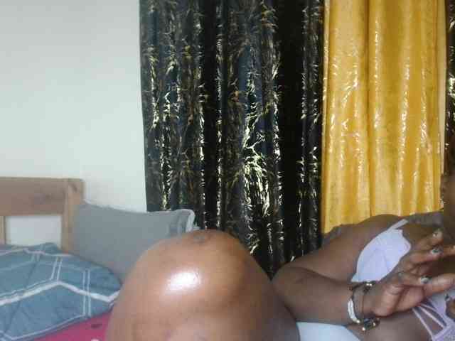 Sexxy-pretty24 webcam