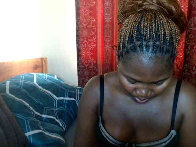 Sexxy-pretty24 webcam