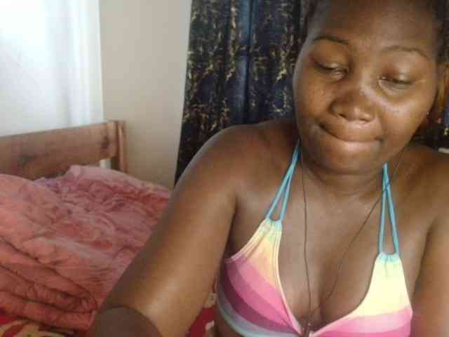 Sexxy-pretty24 webcam