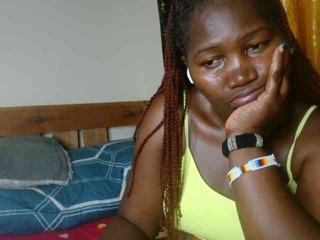 Sexxy-pretty24 webcam