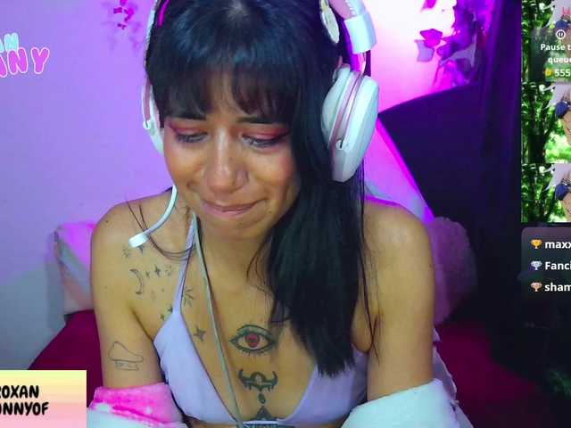 roxanbunny's BongaCams show and profile