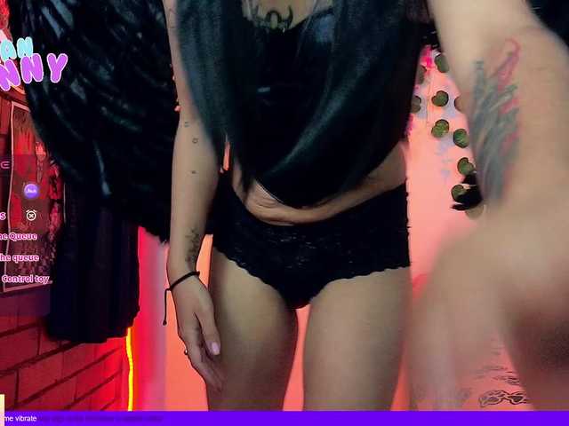 roxanbunny's BongaCams show and profile