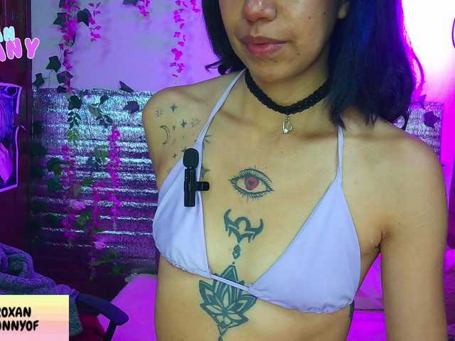 roxanbunny's BongaCams show and profile