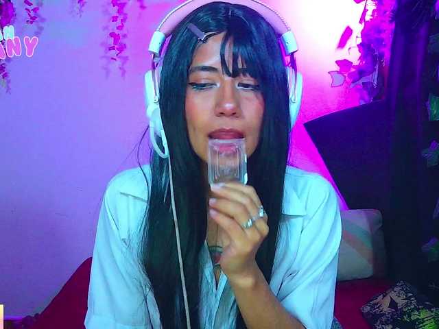 roxanbunny webcam bongacams model stream image