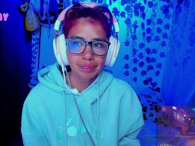 roxanbunny webcam